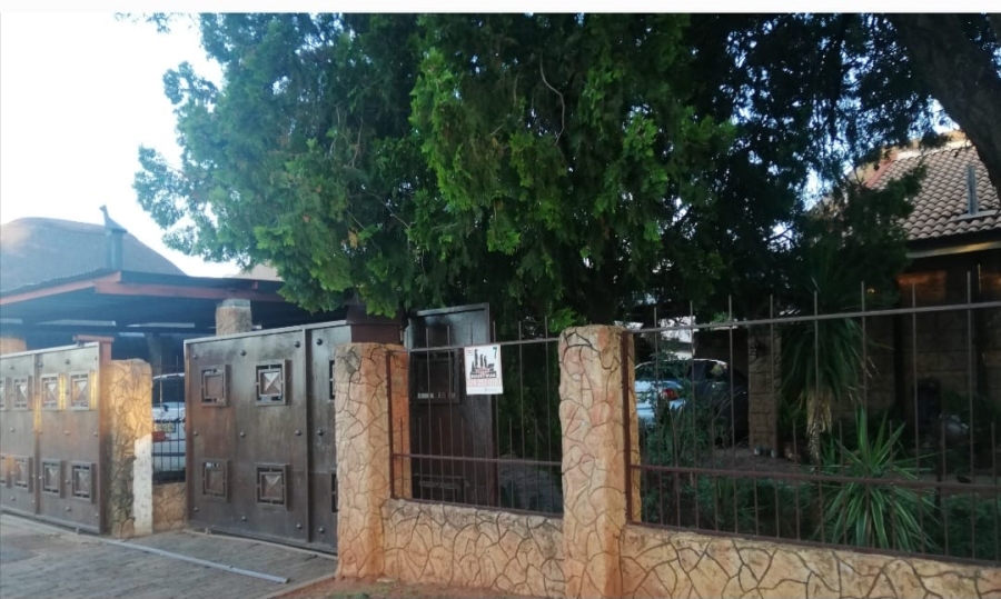 3 Bedroom Property for Sale in Kuruman Northern Cape